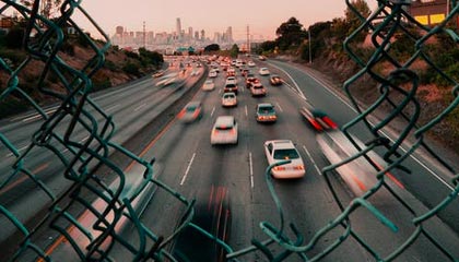 九游娱乐APP-高薪低能外援是否拖慢联赛发展进程，高薪低能球员