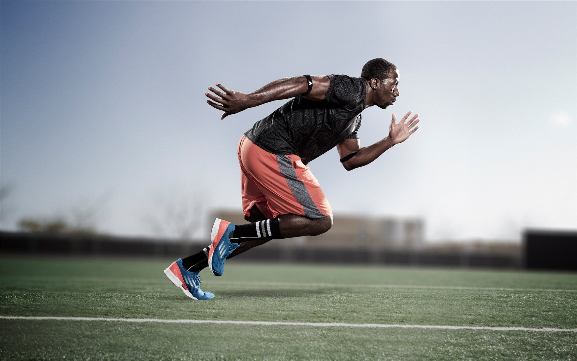 九游体育登录入口-快船绝杀公牛，西部决赛中乔治篮下统治全场，快船 西部决赛