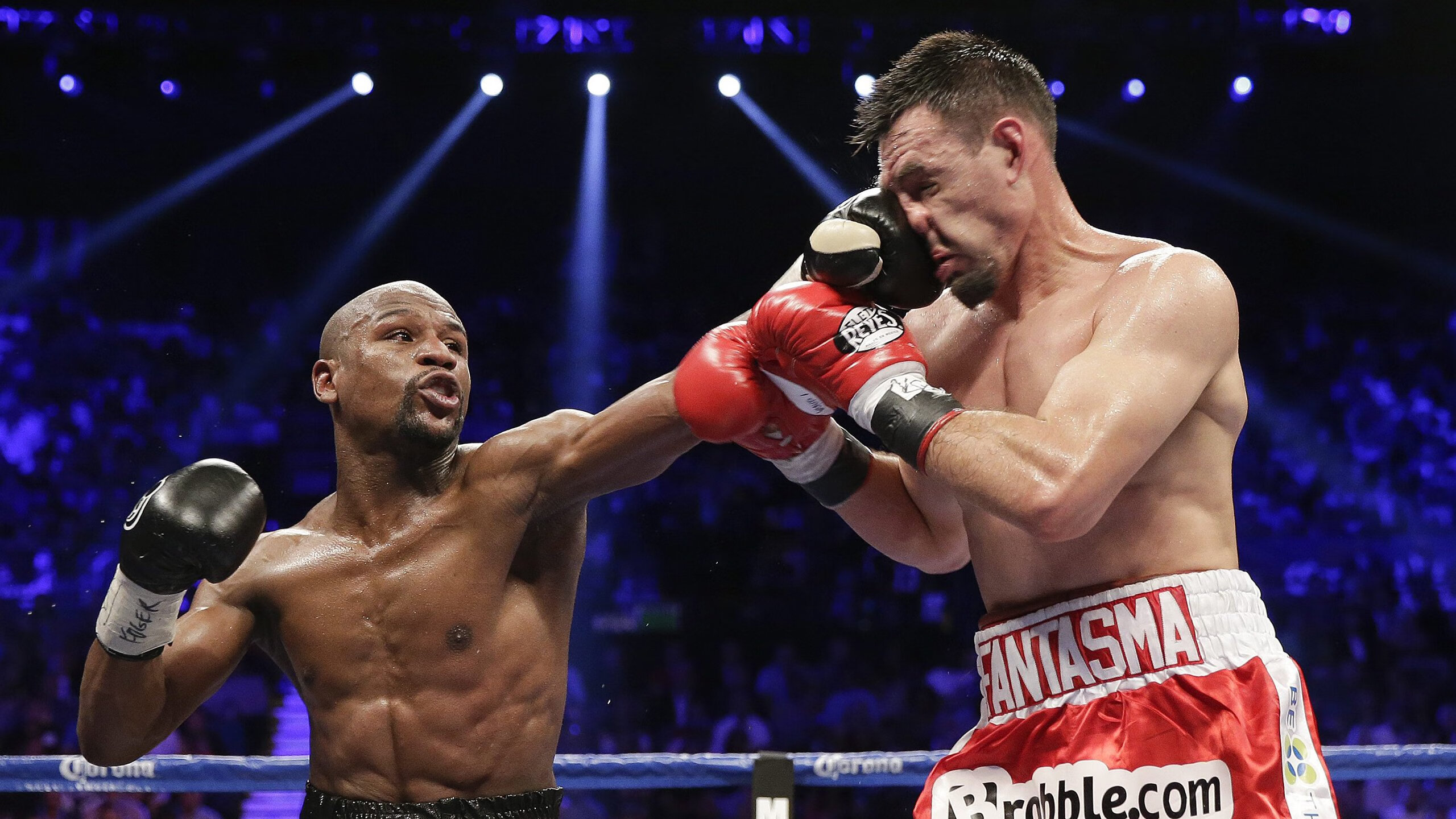 九游体育APP下载-枫叶队进攻配合默契，轻松取胜对手，枫叶队marner